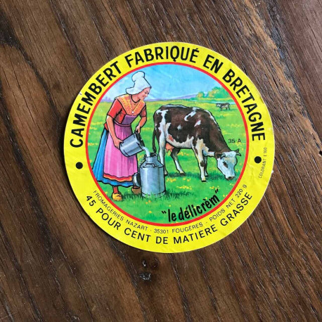 Camembert fabrique en bretagne "le délicrèm"