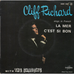 Sings In French