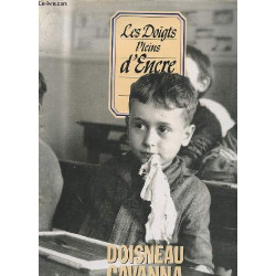 Les doigts pleins d'encre