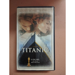 Titanic [VHS]