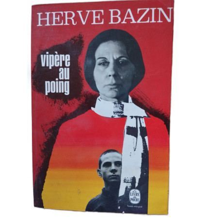 Vipère au poing