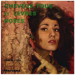 Cheveux Fous Et Lèvres Roses