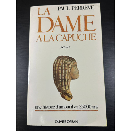 La dame a la capuche / roman