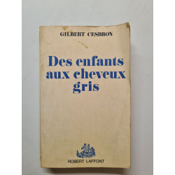Des enfants aux cheveux gris