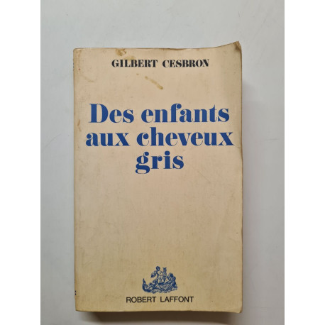 Des enfants aux cheveux gris