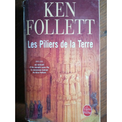 Les pilietrs de la terre Le livre de poche