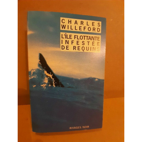 L'ile flottante infestee de requins rivagesnoir
