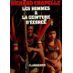 Les hommes a la ceinture d'ecorce