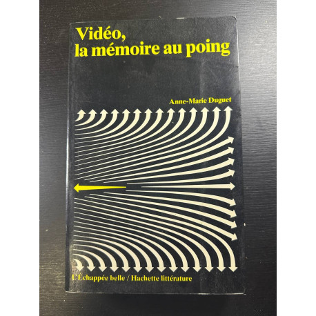 Vidéo la mémoire au poing