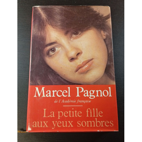 La petite fille aux yeux sombres