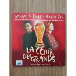 La Cour Des Grands