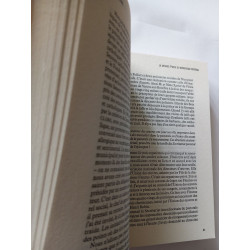 Le Chene Et La Futaie. Une Eglise Avec Les Hommes De Ce Temps