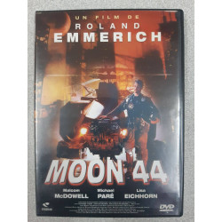 Moon 44