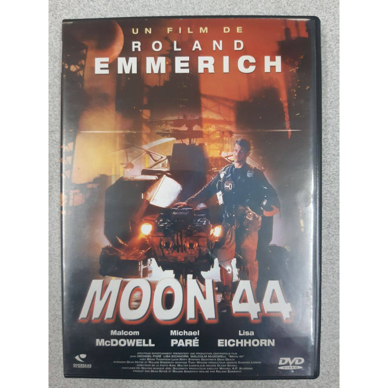 Moon 44