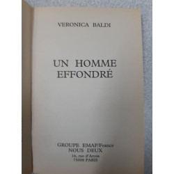 Un homme effondré