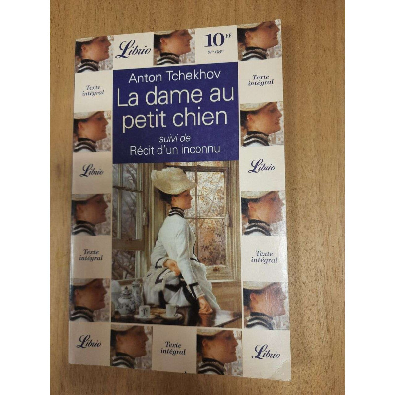 La dame au petit chien