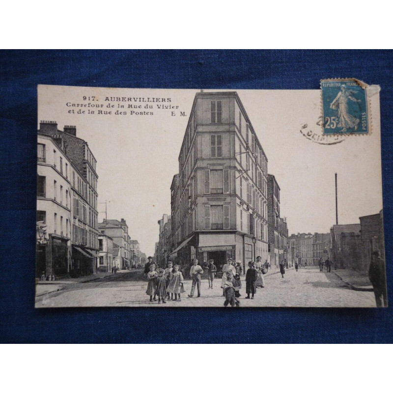CPA Aubervilliers Carrefour de la Rue du Vivier et de la Rue des...