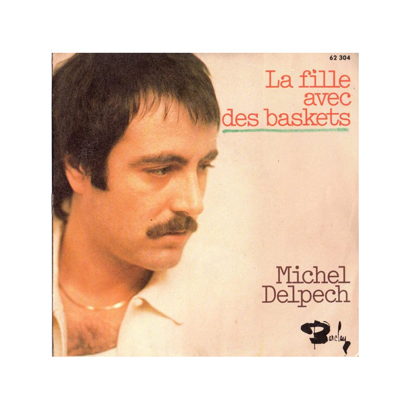 La Fille Avec Des Baskets