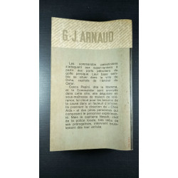 Le commander dans un fauteuil