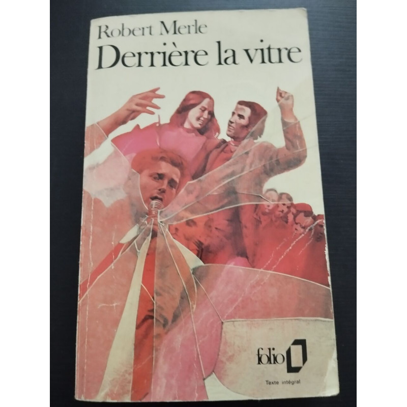 Derriere la Vitre