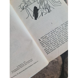 Intrigues dans la brousse