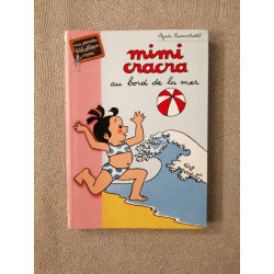 Mimi Cracra au bord de la mer
