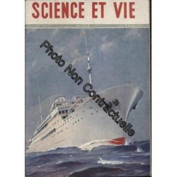 Science et vie N° 358. En couverture : le paquebot "La...