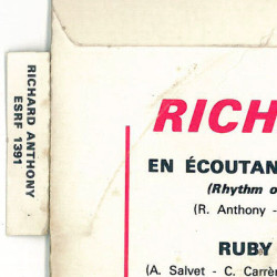 En Écoutant La Pluie