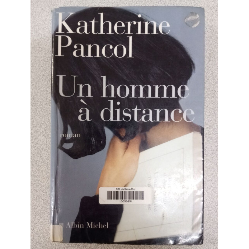 Un Homme A Distance