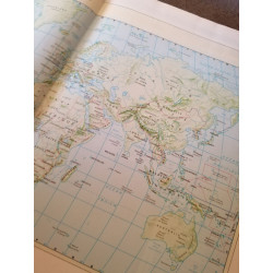 Le grand livre du monde