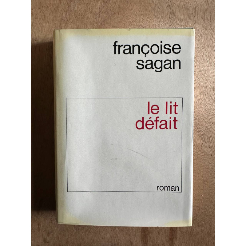 Le lit défait