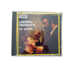 Luciano Pavarotti en Public