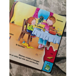 UN PETIT REPAS.ET AU LIT