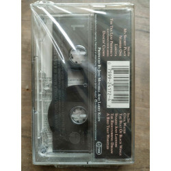 Joni Mitchell Chalk Mark In a rain storm Cassette Audio-K7 NEUF...
