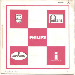 Un Banc Un Arbre Une Rue