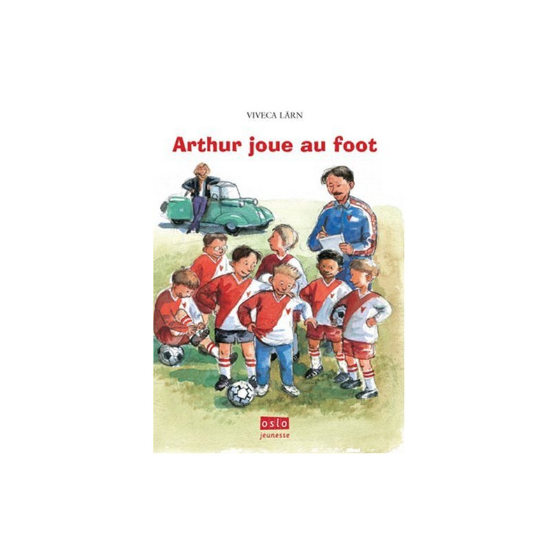 Arthur joue au foot
