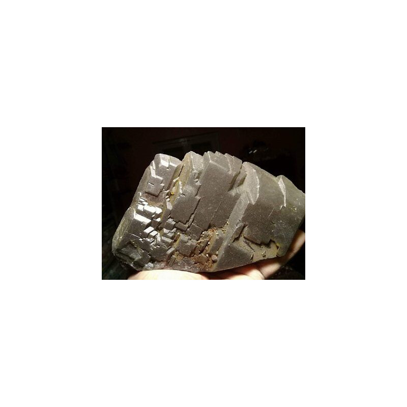 Barytine noire Maroc. Très belle architecture de cristaux. 15cm x 10cm