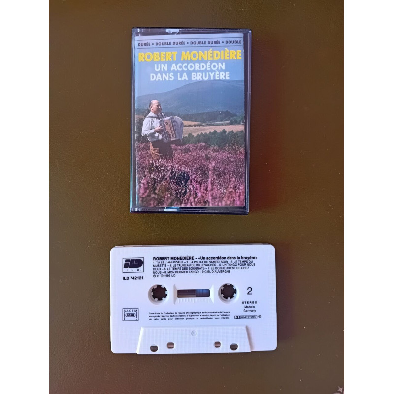 K7 Audio : Robert Monedière - Un accordeon dans la bruyere