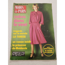 MODES de PARIS N°1560