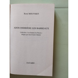 Ados derrière les barreaux