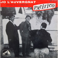 Joue Les Airs de L'opérette Pacifico