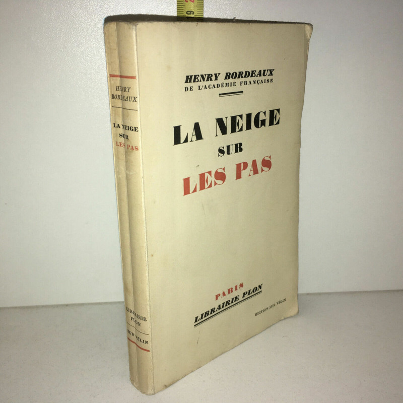 LA NEIGE SUR LES PAS éditions SUR Vélin PLON
