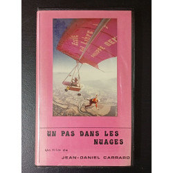 Vhs - Un Pas Dans Les Nuages