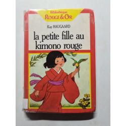 La petite fille au kimono rouge