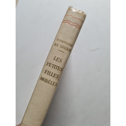 Les petites filles modèles