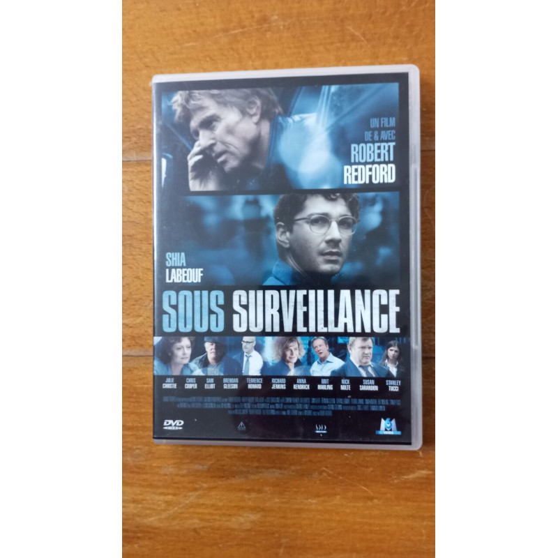 Sous surveillance