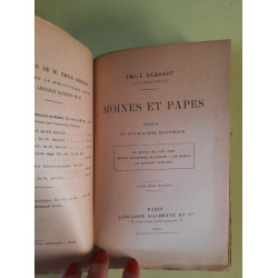 Moines et Papes Librairie hachette
