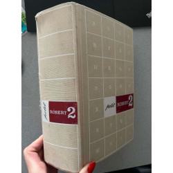 Dictionnaire Universel des Noms Propres Le Petit Robert 2