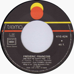 Une Nuit Ne Suffit Pas / Libre