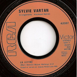 Qu'est-ce Qui Fait Pleurer Les Blondes